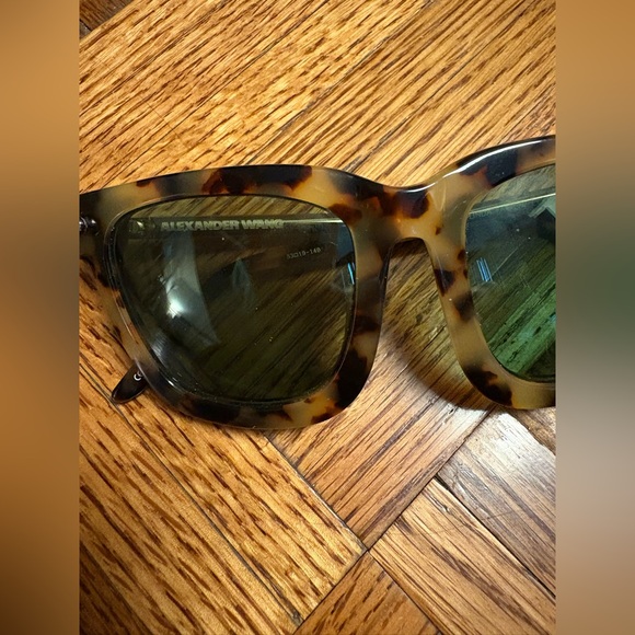 ALEXANDER WANG sunglasses new without box - Picture 8 of 16
